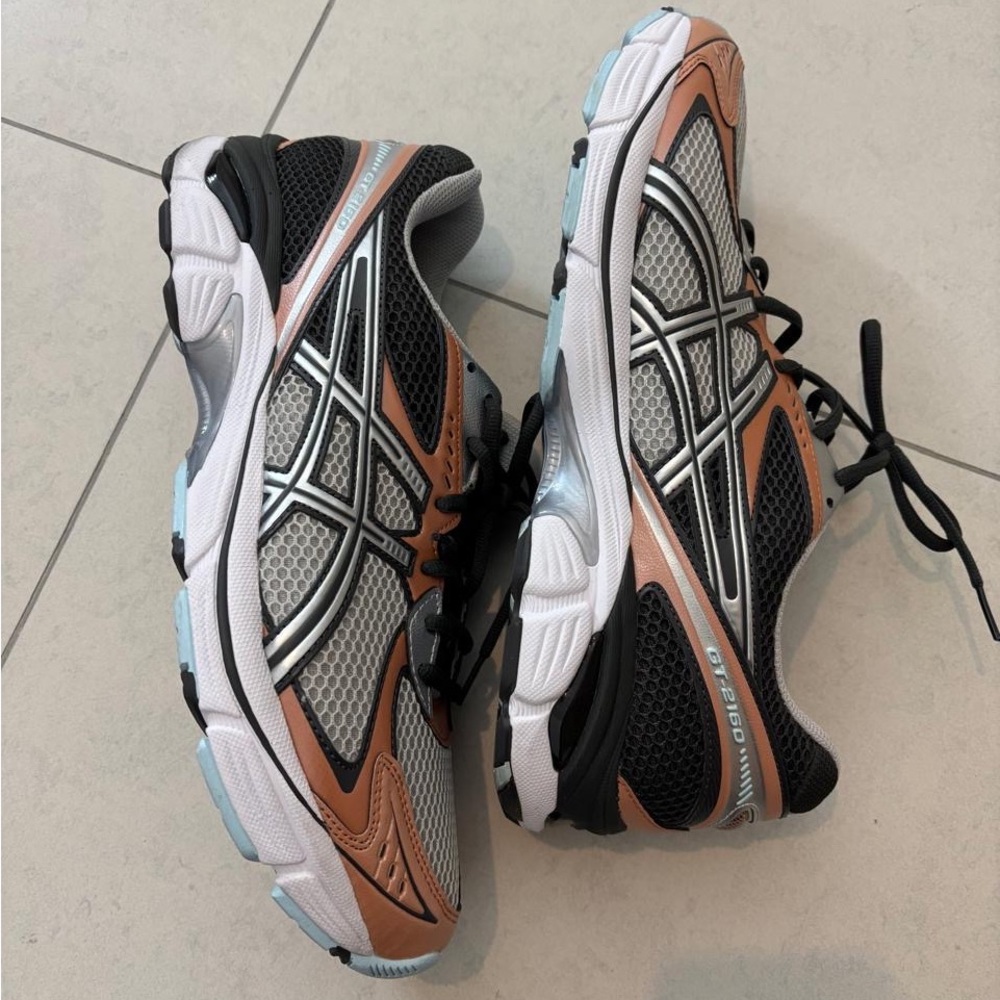 MENS ASICS